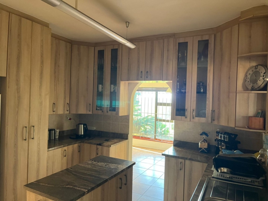 4 Bedroom Property for Sale in Heuwelkruin Eastern Cape